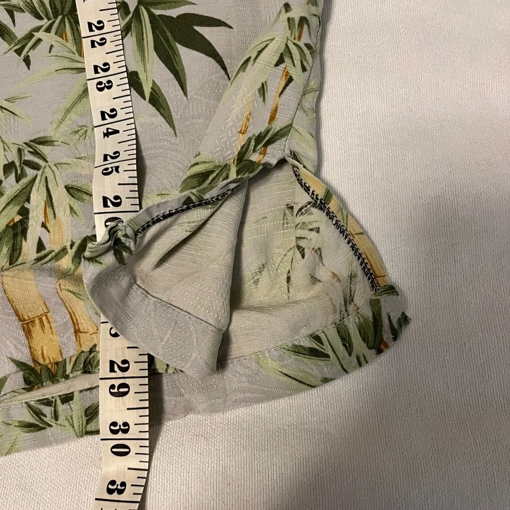 Tommy Bahama 100% 3 XL Silk Bamboo Print Green and Beige Shirt Size XXXL EUC